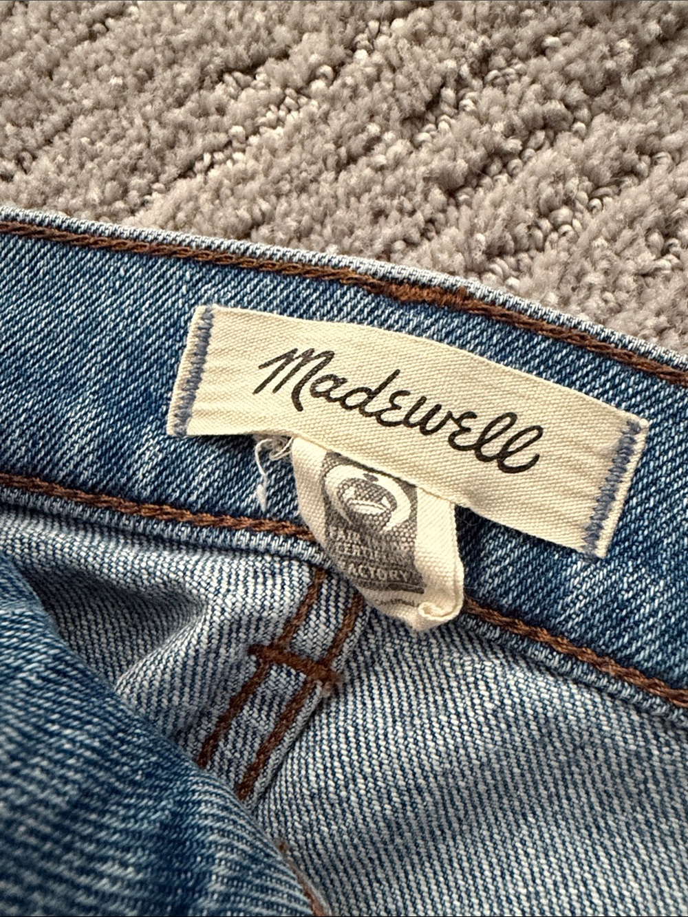 Madewell 90s Straight Leg Denim